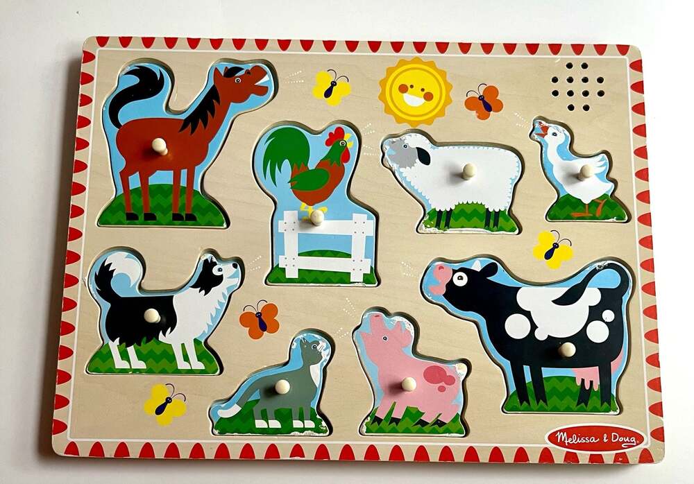 Melissa & Doug Farm Animals Sound Puzzle 8-Piece Wooden Peg Puzzle
